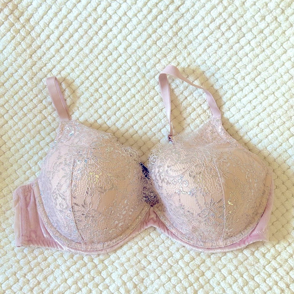 Victoria Secret 38D pink lace bra